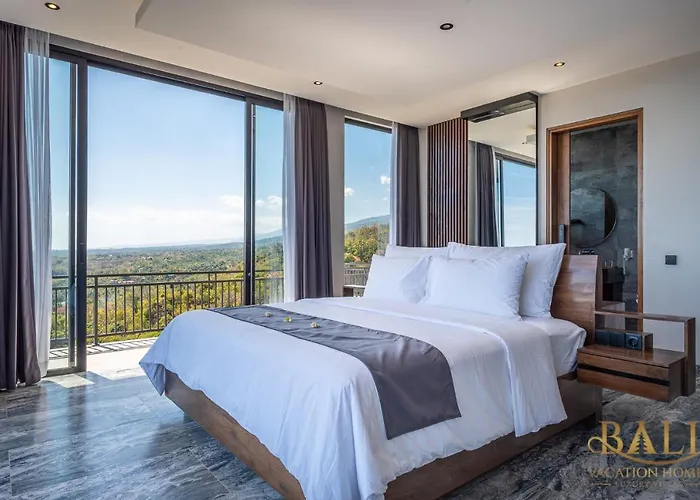 The Luxury 5br In Lovina! Stunning Outlook! Lovina