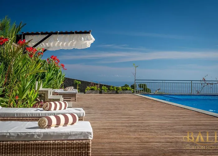 The Luxury 5br In Lovina! Stunning Outlook! Ferienhaus Lovina