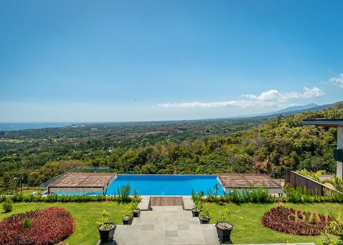 The Luxury 5br In Lovina! Stunning Outlook!