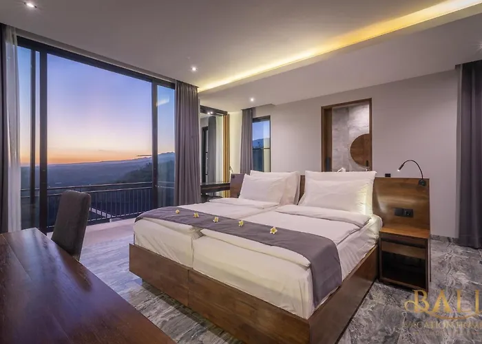 The Luxury 5br In Lovina! Stunning Outlook! * Lovina