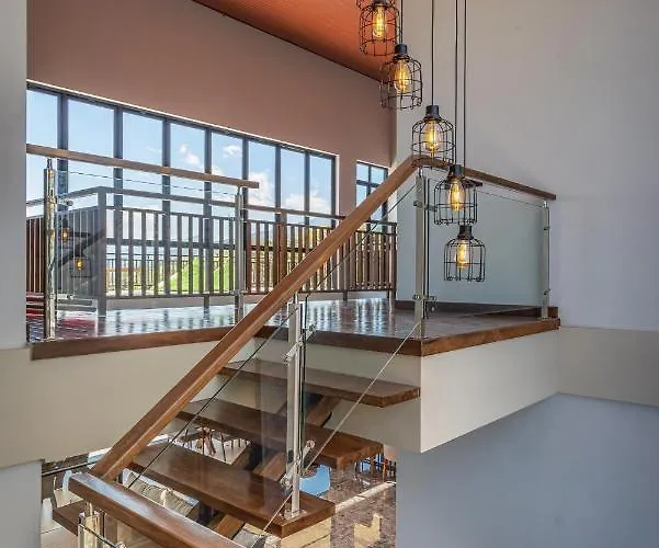 Ferienhaus The Luxury 5br In Lovina! Stunning Outlook! *