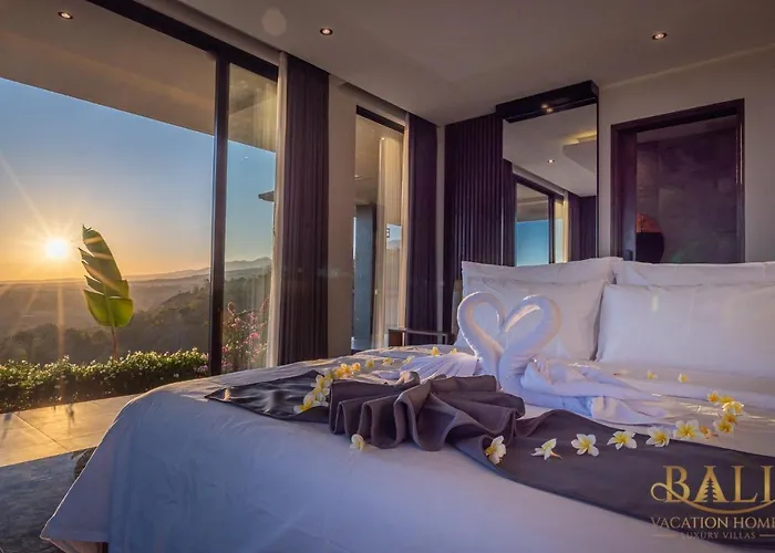 The Luxury 5br In Lovina! Stunning Outlook!