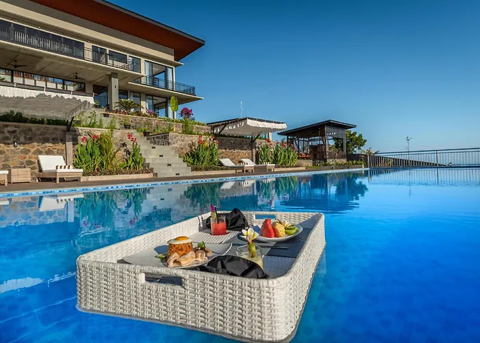 Ferienhaus The Luxury 5br In Lovina! Stunning Outlook! *