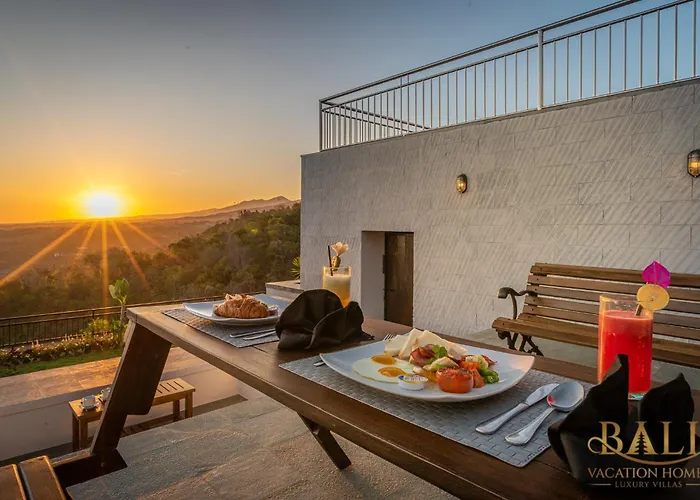 The Luxury 5br In Lovina! Stunning Outlook! Ferienhaus *