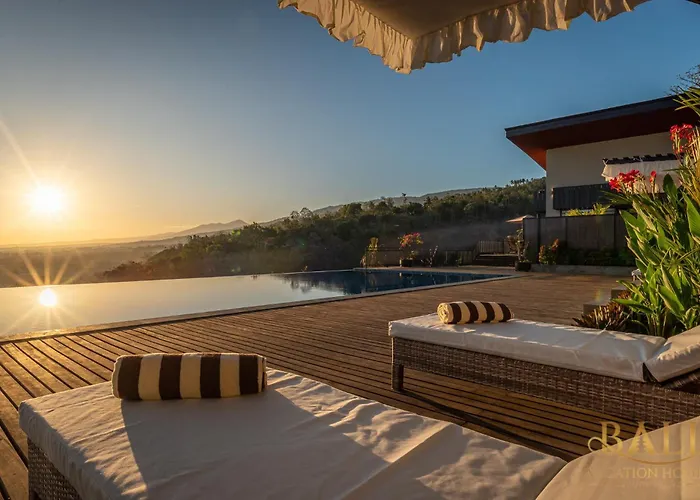 The Luxury 5br In Lovina! Stunning Outlook! * Lovina