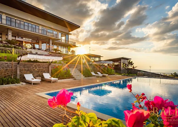 The Luxury 5br In Lovina! Stunning Outlook! Lovina