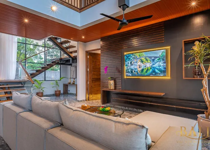 The Luxury 5br In Lovina! Stunning Outlook!