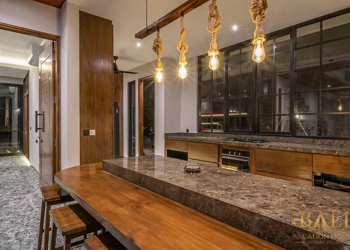 The Luxury 5br In Lovina! Stunning Outlook! Ferienhaus Lovina