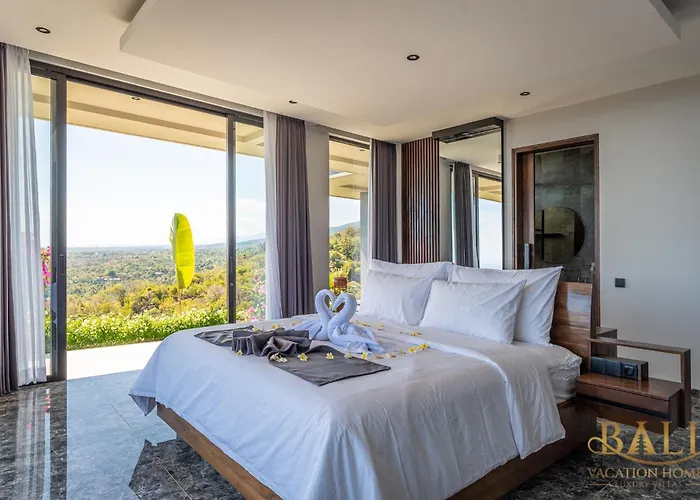 The Luxury 5br In Lovina! Stunning Outlook!